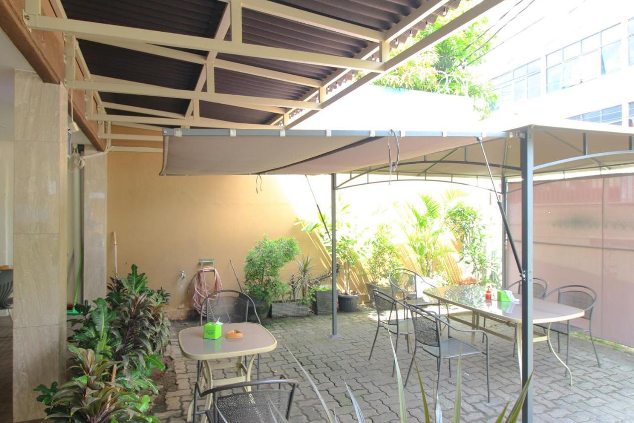 Airy Kebayoran Lama Seha 6 Hotel